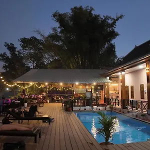 Funny Riverside Backpackers 旅馆
